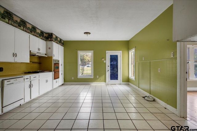 322 S Clayton, Tyler, TX 75702