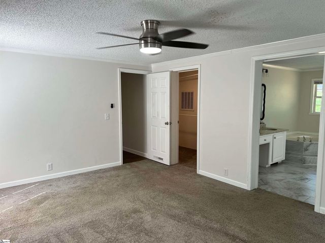 100 Wrentree Drive, Easley, SC 29642