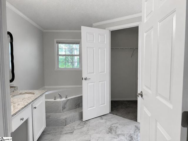 100 Wrentree Drive, Easley, SC 29642