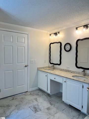 100 Wrentree Drive, Easley, SC 29642