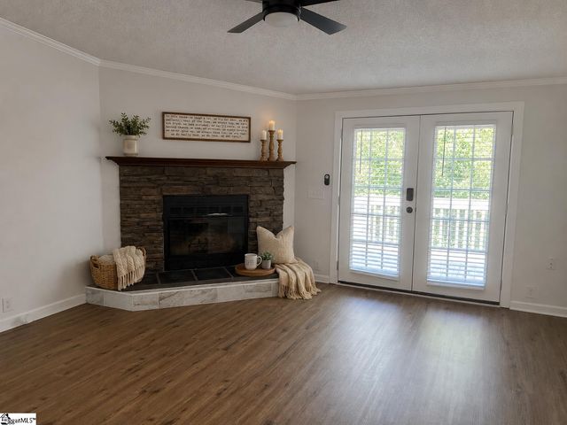 100 Wrentree Drive, Easley, SC 29642