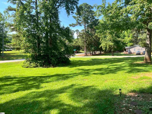 100 Wrentree Drive, Easley, SC 29642