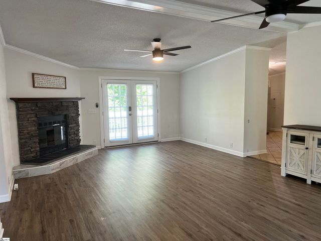 100 Wrentree Drive, Easley, SC 29642