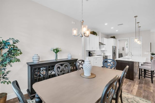 9840 W BAY STREET, Seminole, FL 33776