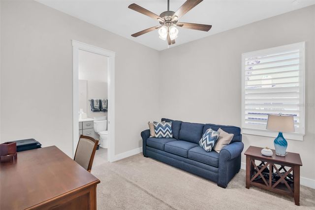 9840 W BAY STREET, Seminole, FL 33776