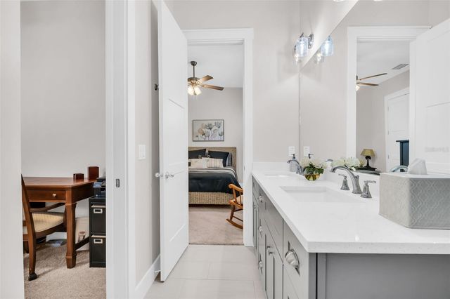 9840 W BAY STREET, Seminole, FL 33776