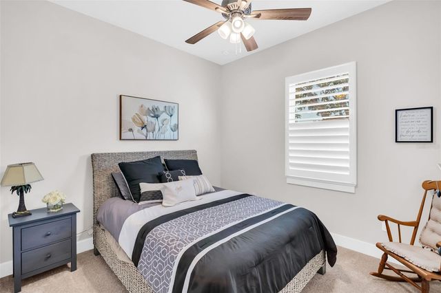 9840 W BAY STREET, Seminole, FL 33776