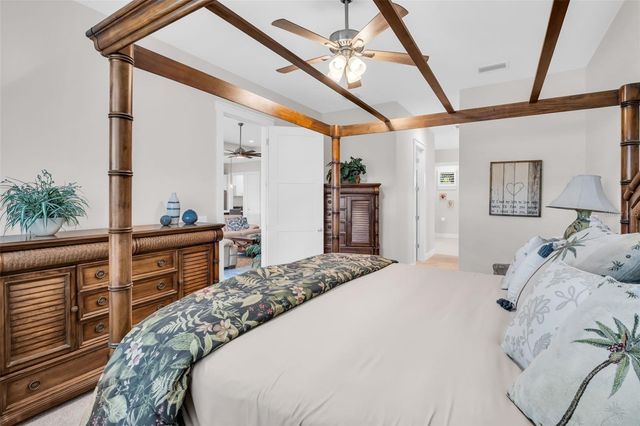 9840 W BAY STREET, Seminole, FL 33776