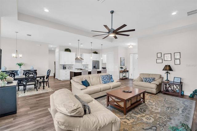 9840 W BAY STREET, Seminole, FL 33776