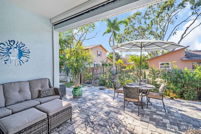 9840 W BAY STREET, Seminole, FL 33776