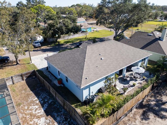 9840 W BAY STREET, Seminole, FL 33776