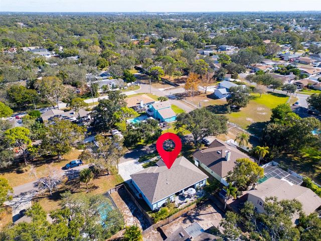 9840 W BAY STREET, Seminole, FL 33776