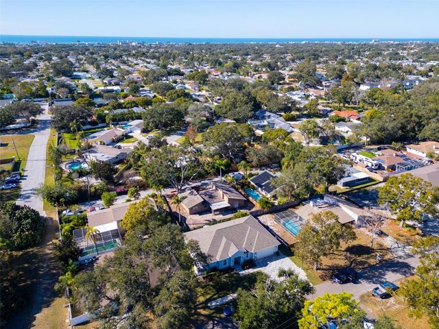 9840 W BAY STREET, Seminole, FL 33776