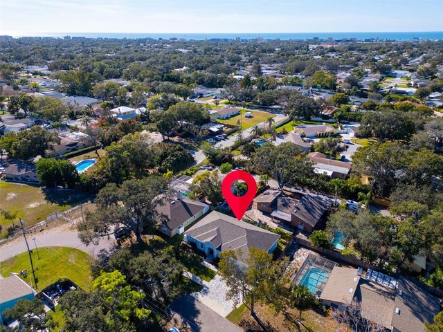 9840 W BAY STREET, Seminole, FL 33776