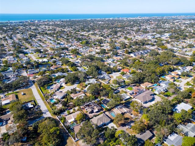 9840 W BAY STREET, Seminole, FL 33776