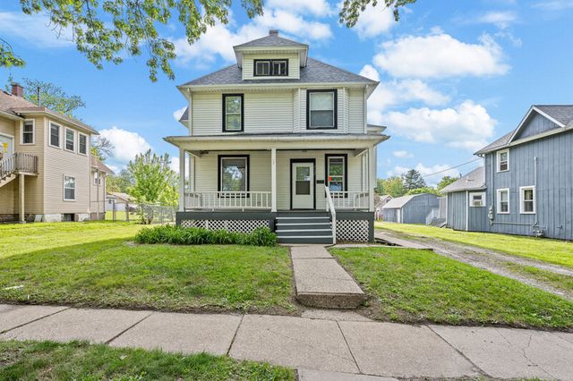 2132 Farnam Street, Davenport, IA 52803