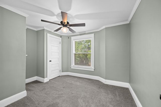2132 Farnam Street, Davenport, IA 52803
