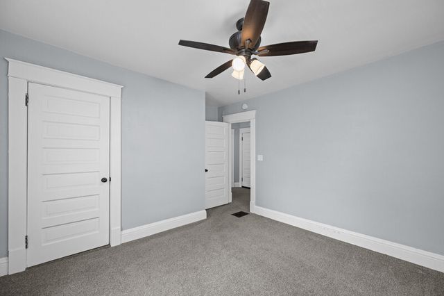 2132 Farnam Street, Davenport, IA 52803