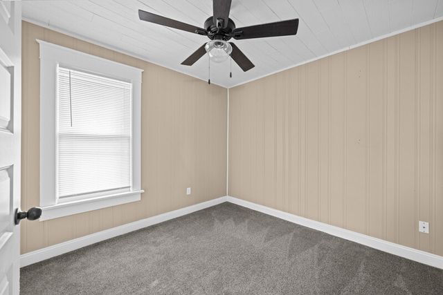 2132 Farnam Street, Davenport, IA 52803