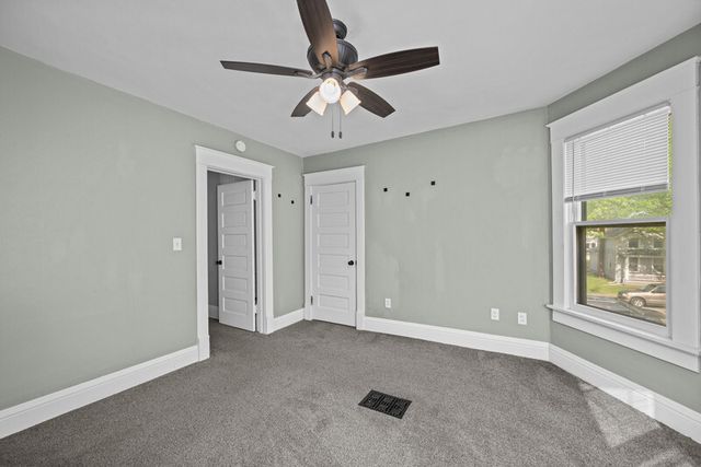 2132 Farnam Street, Davenport, IA 52803