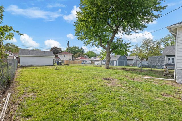 2132 Farnam Street, Davenport, IA 52803