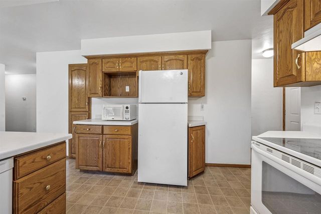 1168 COUNTY ROAD C, Pulaski, WI 54162