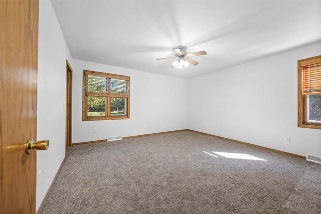 1168 COUNTY ROAD C, Pulaski, WI 54162