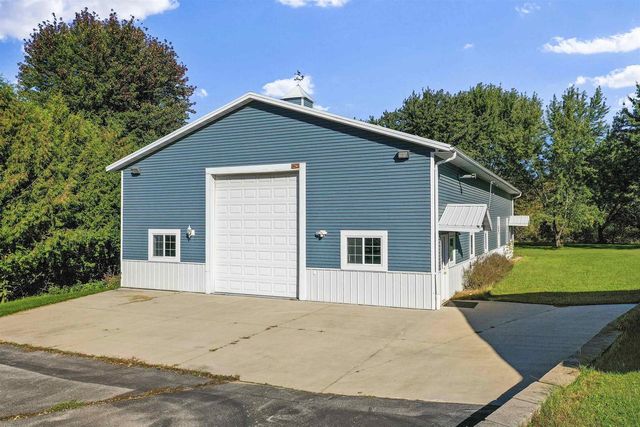 1168 COUNTY ROAD C, Pulaski, WI 54162
