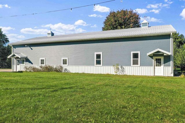 1168 COUNTY ROAD C, Pulaski, WI 54162