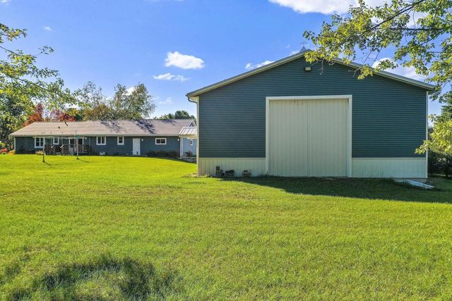 1168 COUNTY ROAD C, Pulaski, WI 54162