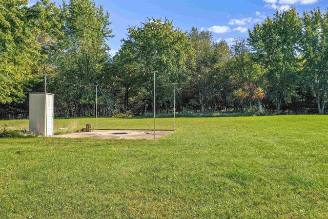 1168 COUNTY ROAD C, Pulaski, WI 54162