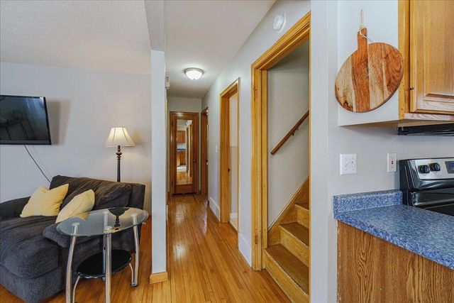 107 Lincoln Avenue N, New Prague, MN 56071