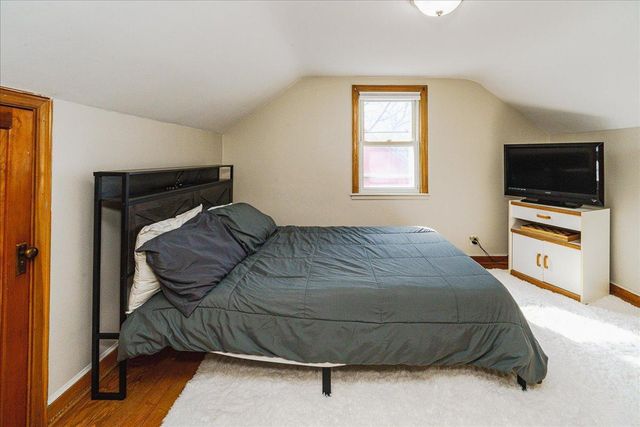 107 Lincoln Avenue N, New Prague, MN 56071