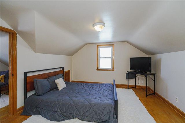 107 Lincoln Avenue N, New Prague, MN 56071