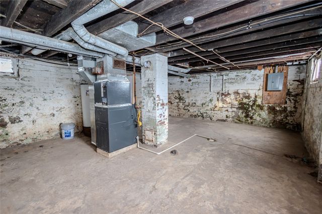 317 E 15th Street N, Newton, IA 50208