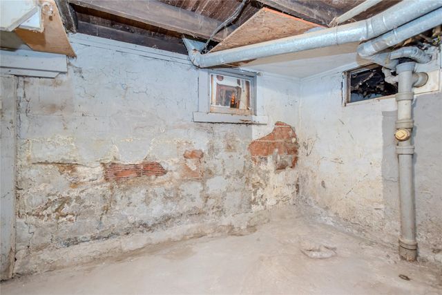 317 E 15th Street N, Newton, IA 50208