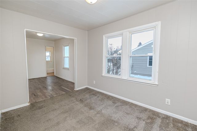 317 E 15th Street N, Newton, IA 50208