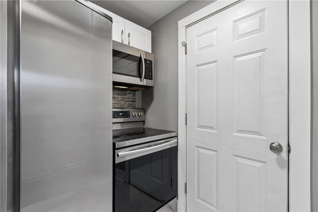 5038 S Benton Avenue, Kansas City, MO 64130