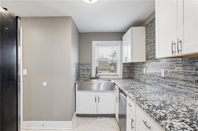 5038 S Benton Avenue, Kansas City, MO 64130