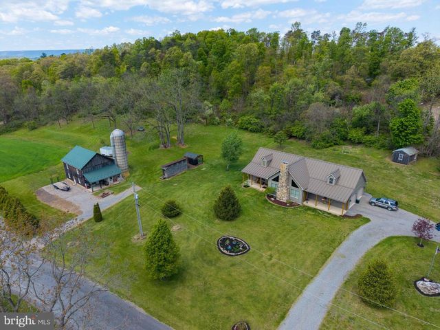 1020 CLARK HILL RD, Mount Pleasant Mills, PA 17853