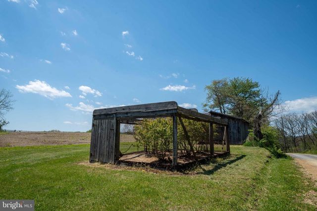 1020 CLARK HILL RD, Mount Pleasant Mills, PA 17853