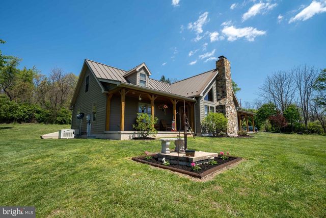1020 CLARK HILL RD, Mount Pleasant Mills, PA 17853