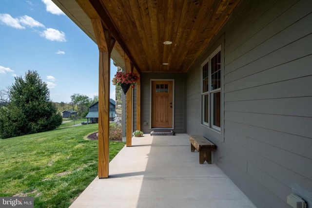 1020 CLARK HILL RD, Mount Pleasant Mills, PA 17853