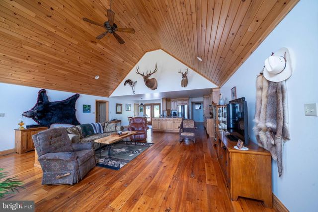 1020 CLARK HILL RD, Mount Pleasant Mills, PA 17853