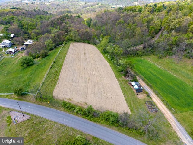 1020 CLARK HILL RD, Mount Pleasant Mills, PA 17853