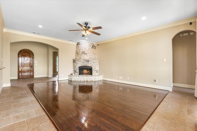 10270 County Road 213, Talty, TX 75126