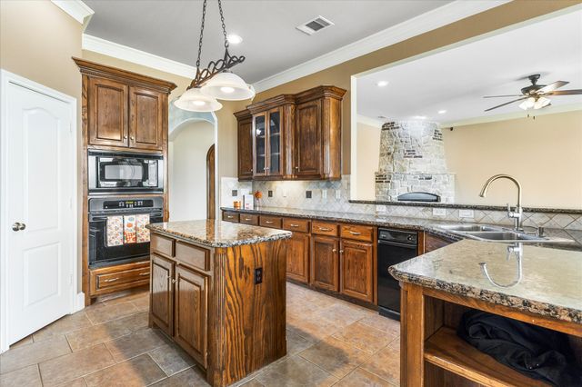 10270 County Road 213, Talty, TX 75126