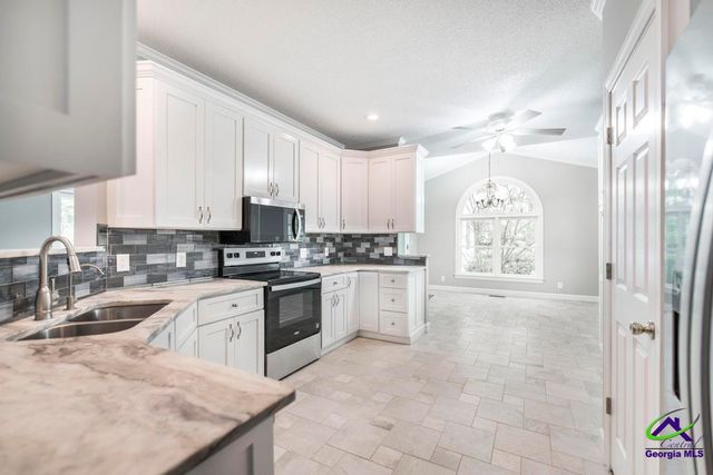 140 White Oak Plantation Drive, Gray, GA 31032