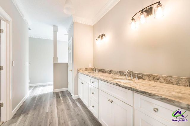 140 White Oak Plantation Drive, Gray, GA 31032