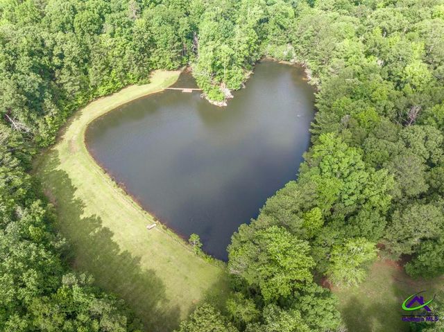 140 White Oak Plantation Drive, Gray, GA 31032